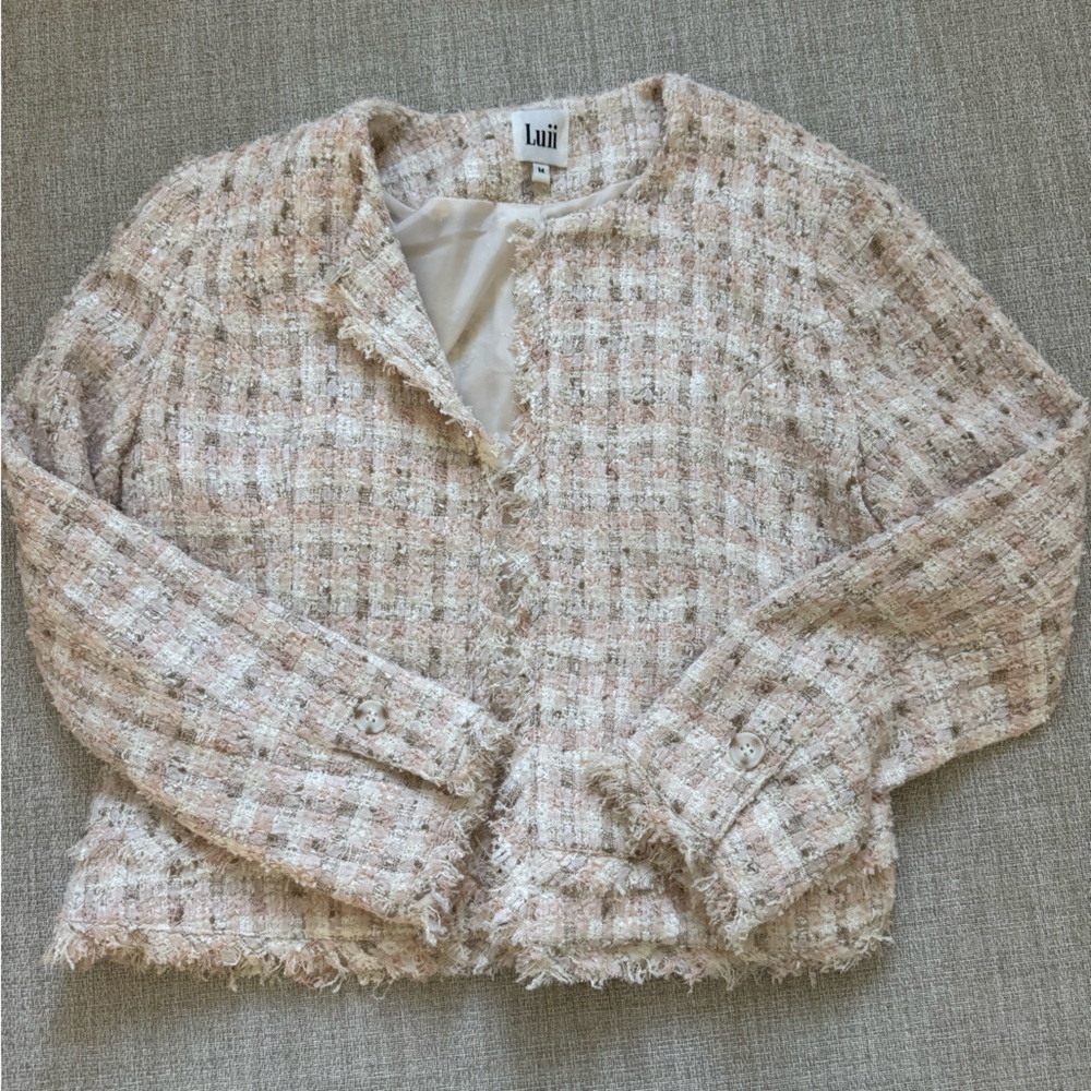 Luii Cream and Pink Textured Apparel